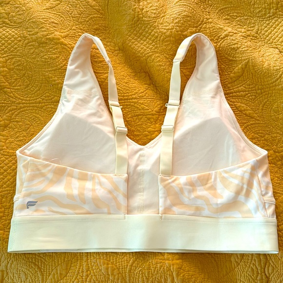 Fabletics activeware bra. - Picture 2 of 3